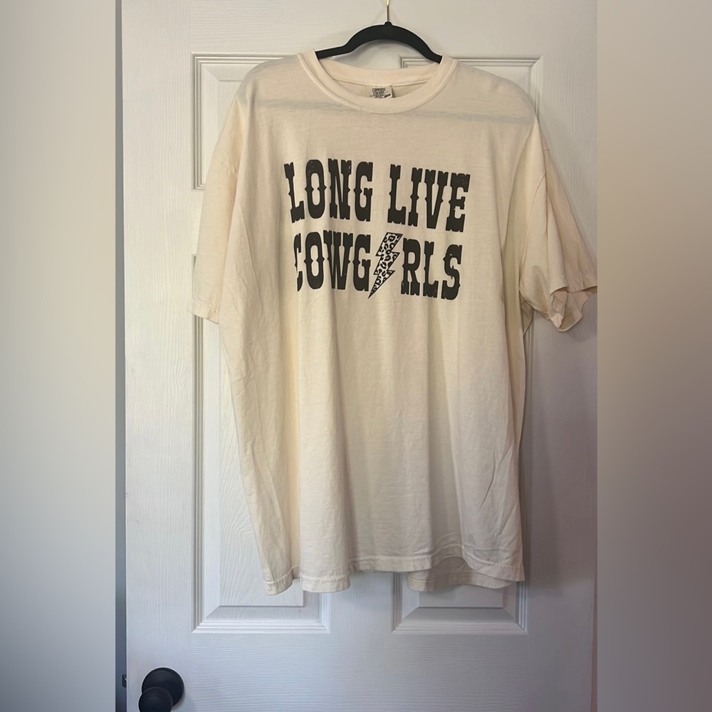 Women’s Oversized Tee